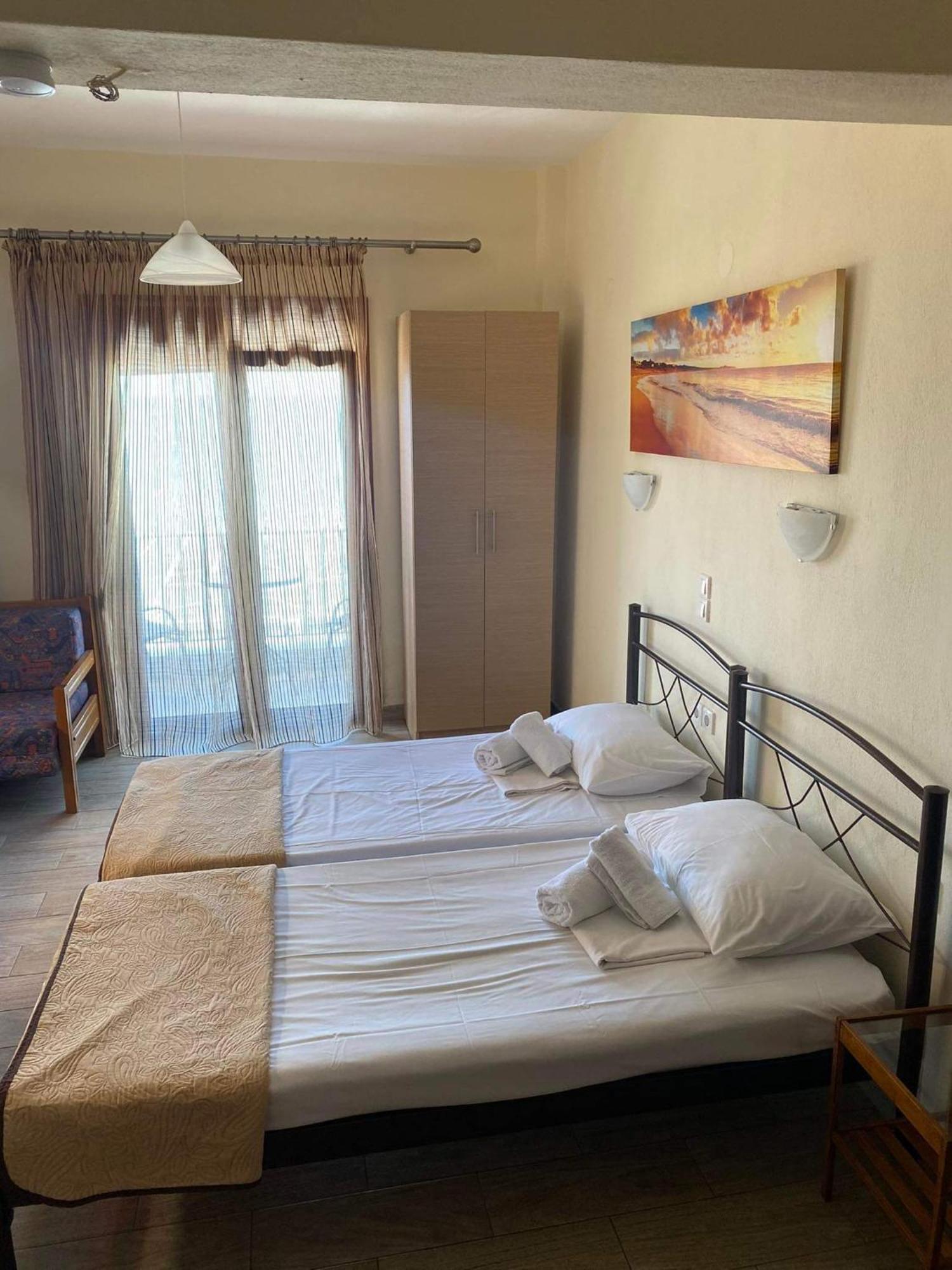 Diolkos Apartement เนอาโรดา ห้อง รูปภาพ