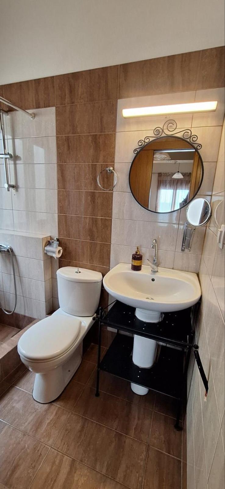 Diolkos Apartement เนอาโรดา ห้อง รูปภาพ